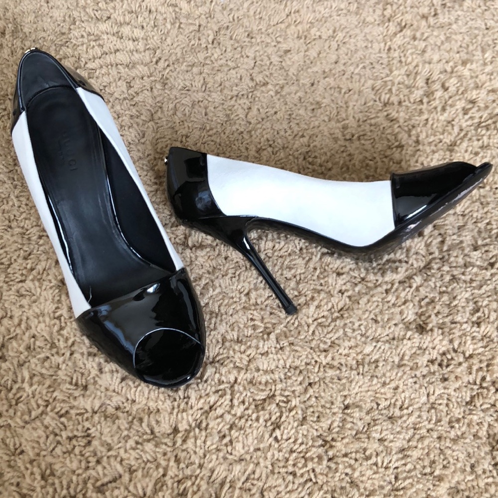 Gucci pumps